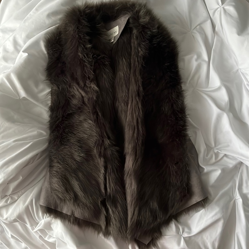 Sabine fur vest